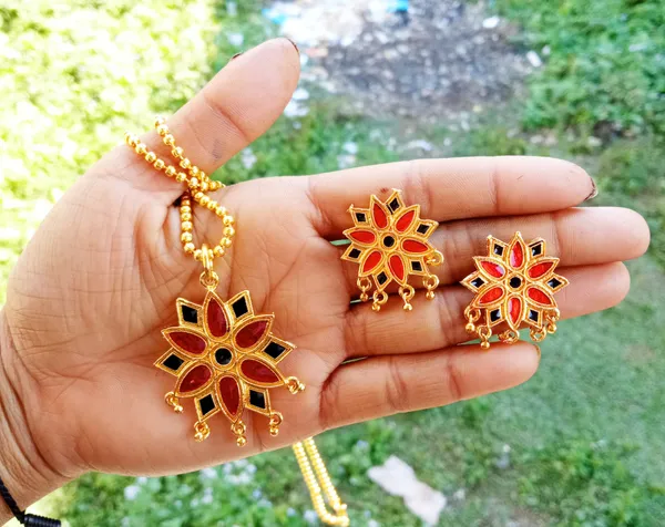 Assamese_Traditional_Gold_Plated_Red_Black_Star_Pendant_Chain_Set_For_Women_&_Girl